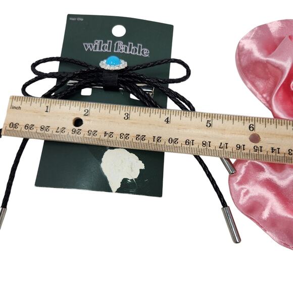 Wild Fable Pink Satin Flower Scrunchie Set Hair Clips 5 Pieces - Picture 9 of 9